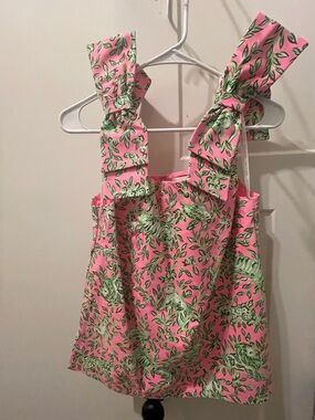 Lilly Pulitzer Pink Top with Green Leaf Print